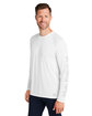 HUK Men's Pursuit Long-Sleeve T-Shirt white ModelQrt