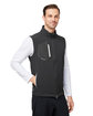 Zero Restriction Men's Full-Zip Vest black ModelQrt